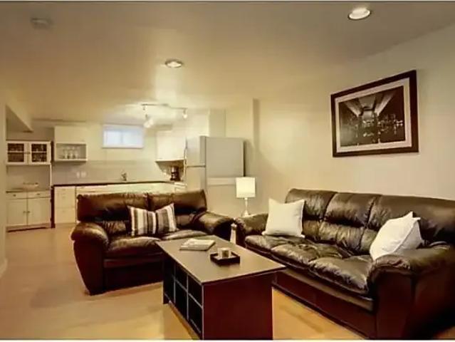2 Bedroom Apartment Calgary AB 104224781