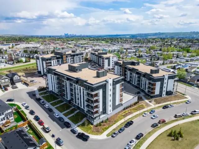 2 Bedroom Apartment Calgary AB 104256915