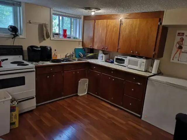 2 Bedroom Apartment Calgary AB 104322379