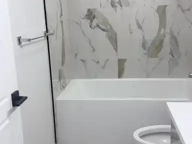 2 Bedroom Apartment Calgary AB 104401554