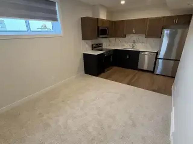 2 Bedroom Apartment Calgary AB 104434152