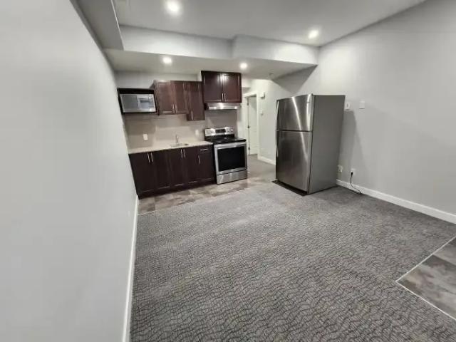 2 Bedroom Apartment Calgary AB 104434182