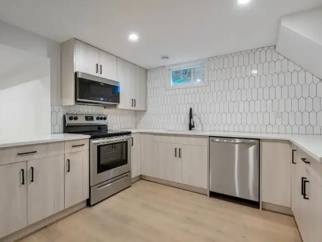 2 Bedroom Apartment Calgary AB 104434293