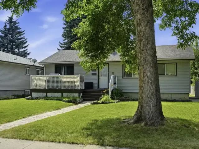 2 Bedroom Apartment Calgary AB 104470773