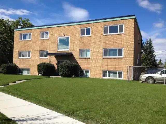 2 Bedroom Apartment Calgary AB 104506879