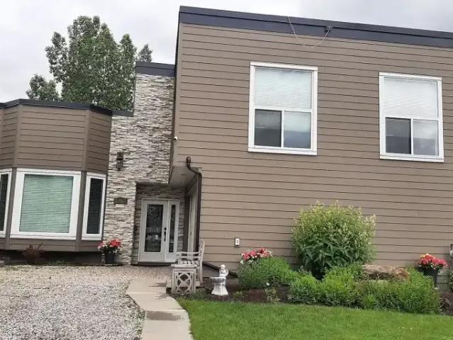 2 Bedroom Apartment Calgary AB 104563517