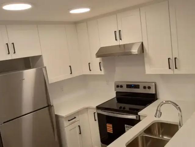 2 Bedroom Apartment Calgary AB 104637983