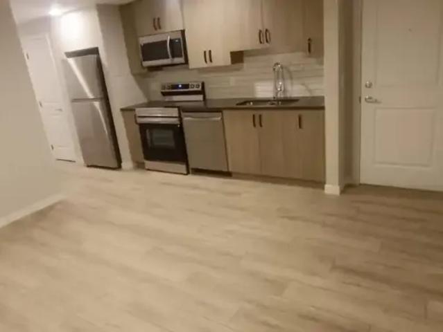 2 Bedroom Apartment Calgary AB 104681511