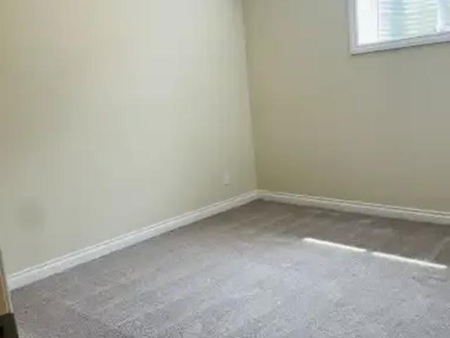 2 Bedroom Apartment Calgary AB 104863968