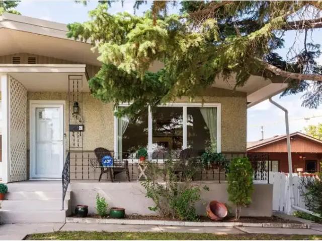 2 Bedroom Apartment Calgary AB 104876798