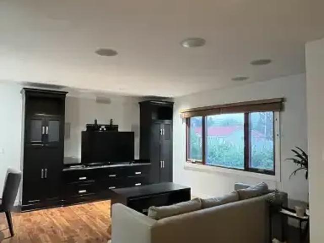 2 Bedroom Apartment Calgary AB 104972586