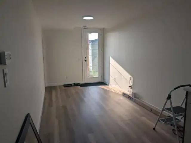 2 Bedroom Apartment Calgary AB 105048153
