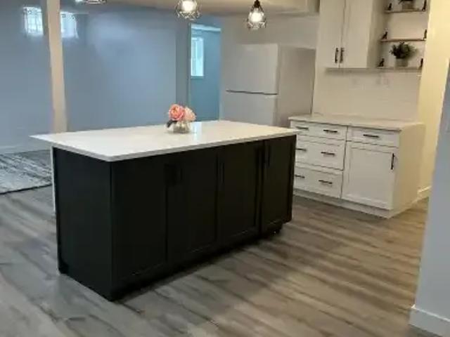 2 Bedroom Apartment Calgary AB 105071966