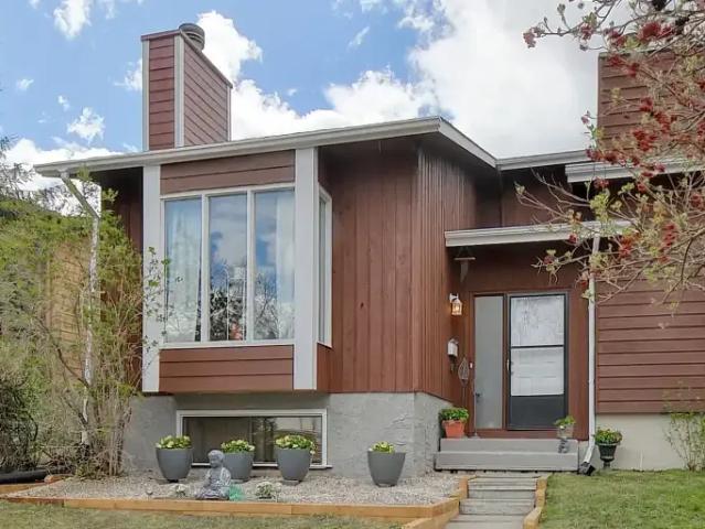 2 Bedroom Apartment Calgary AB 105118608