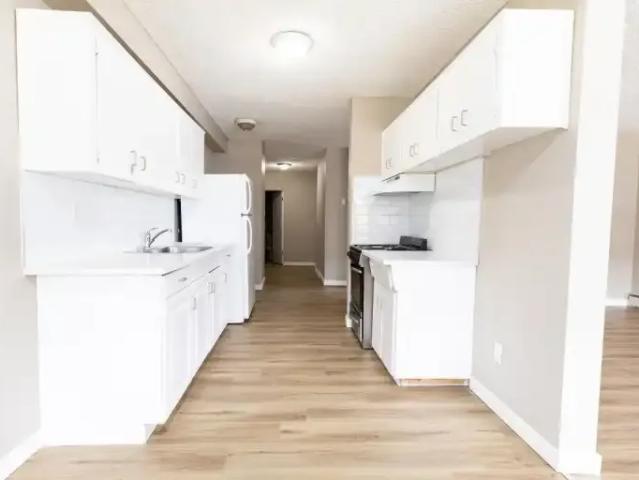 2 Bedroom Apartment Calgary AB 102051657