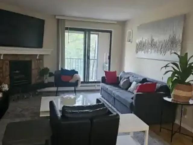 2 Bedroom Apartment Calgary AB 102845858