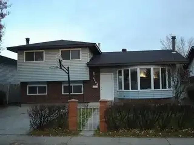2 Bedroom Apartment Calgary AB 102846823