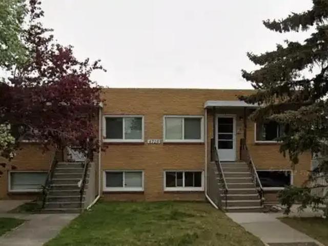 2 Bedroom Apartment Calgary AB 102847061