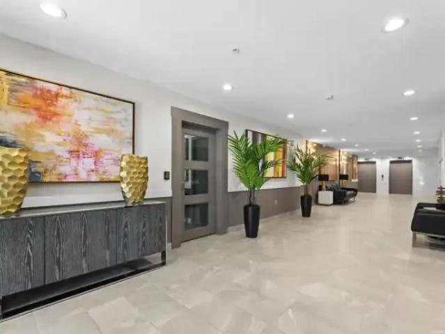 2 Bedroom Apartment Calgary AB 103337599