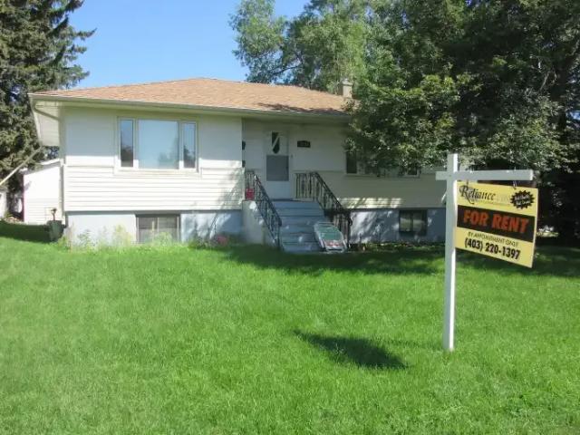 2 Bedroom Apartment Calgary AB 103879478