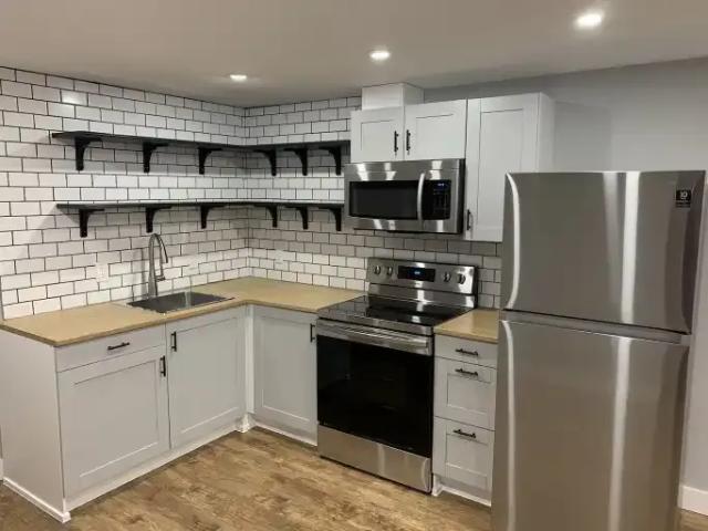 2 Bedroom Apartment Calgary AB 103999913