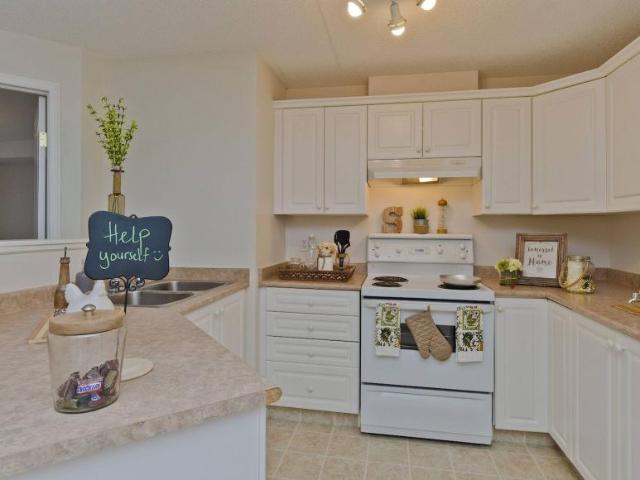 2 Bedroom Apartment Calgary AB 98311940
