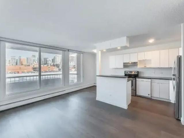 2 Bedroom Apartment Calgary AB 99675752
