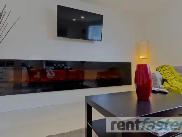 2 Bedroom Apartment Calgary AB LS99752462