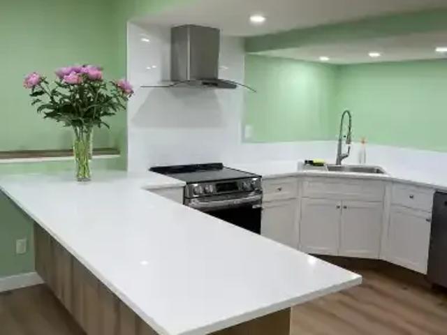 2 Bedroom Apartment Calgary AB LS100526584