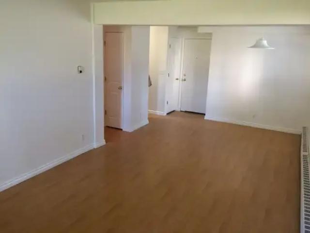 2 Bedroom Apartment Calgary AB LS100868091