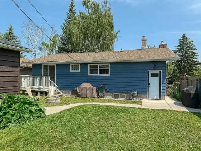 2 Bedroom Apartment Calgary AB LS101339065