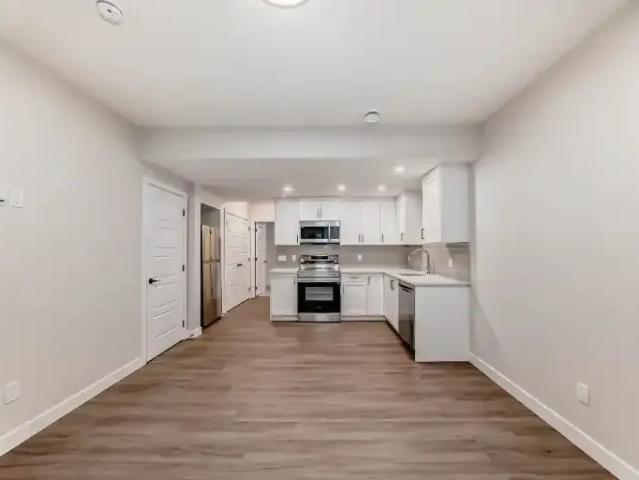 2 Bedroom Apartment Calgary AB LS102518616