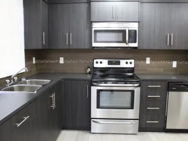 2 Bedroom Apartment Calgary AB LS102550971