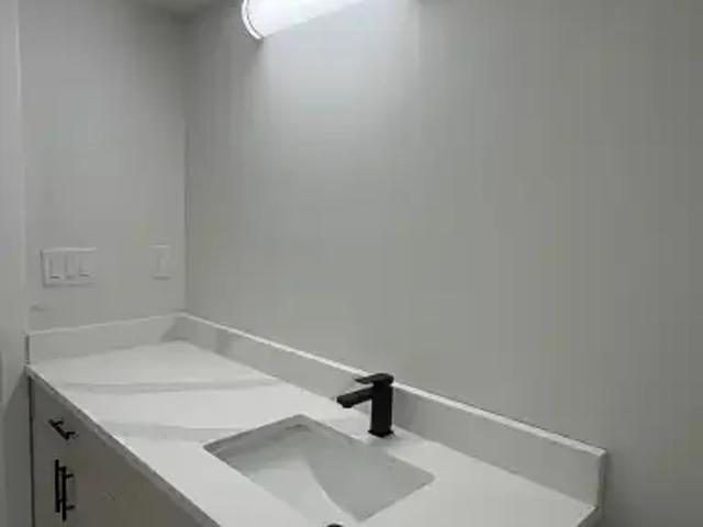 2 Bedroom Apartment Calgary AB LS102752620