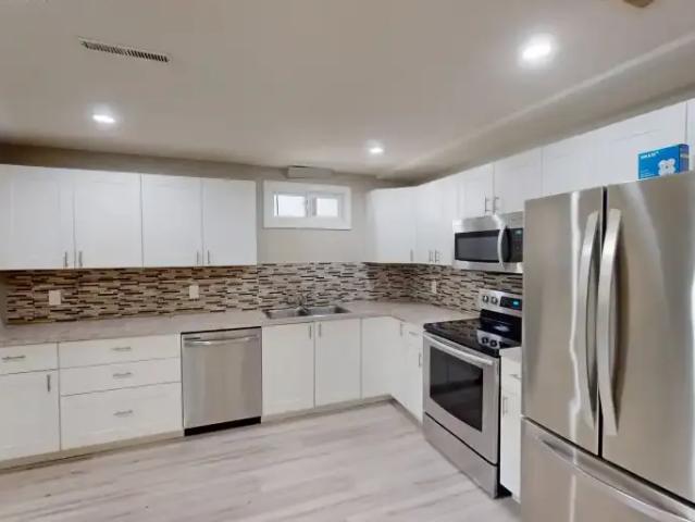 2 Bedroom Apartment Calgary AB LS102883519