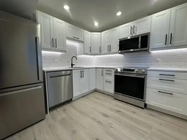 2 Bedroom Apartment Calgary AB LS103030600