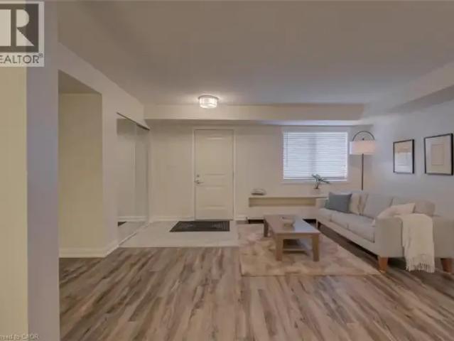 2 Bedroom Apartment Cambridge ON 100527185