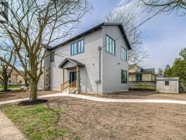 2 Bedroom Apartment Cambridge ON LS102752704