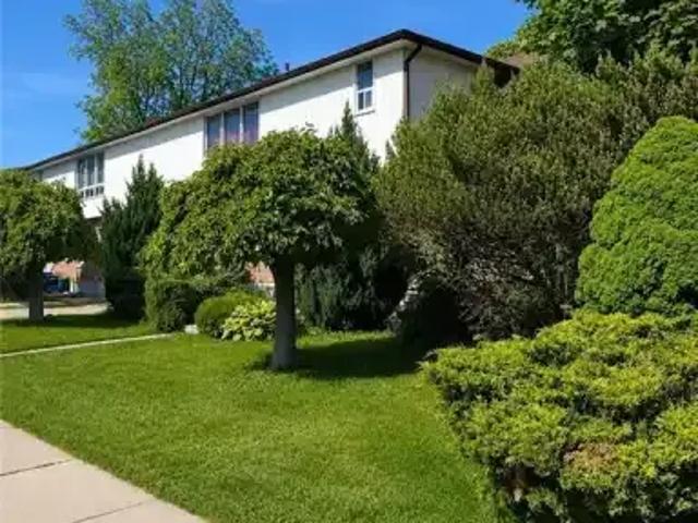 2 Bedroom Apartment Cambridge ON LS103011917