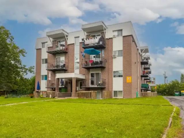 2 Bedroom Apartment Chambly QC LS101724895
