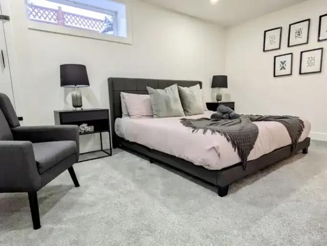 2 Bedroom Apartment Chestermere AB 102951932