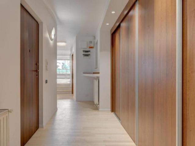 2 bedroom apartment close to Charles de Gaulle square