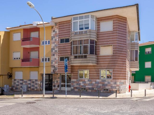 2 bedroom apartment completely renovated and new with 80m2