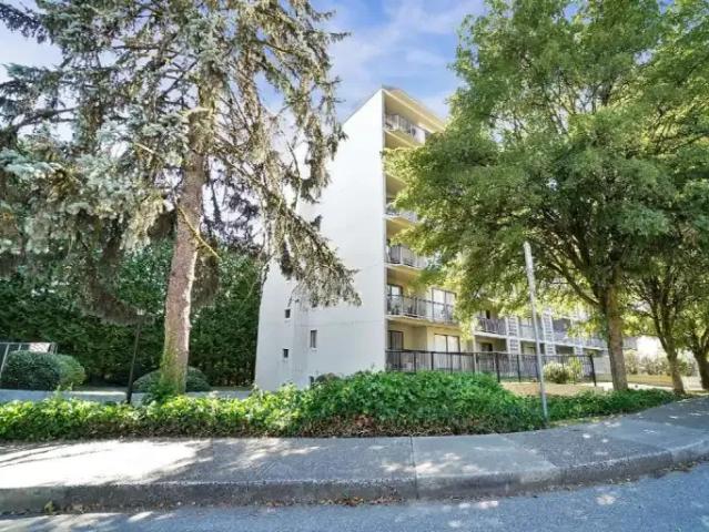 2 Bedroom Apartment Coquitlam BC 100227022