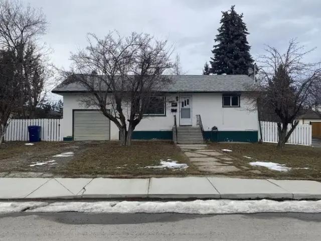 2 Bedroom Apartment Cranbrook BC LS100488255