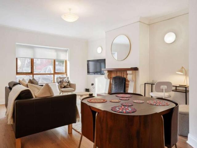 2 Bedroom Apartment Dublin Dublin D04 T884 96849074