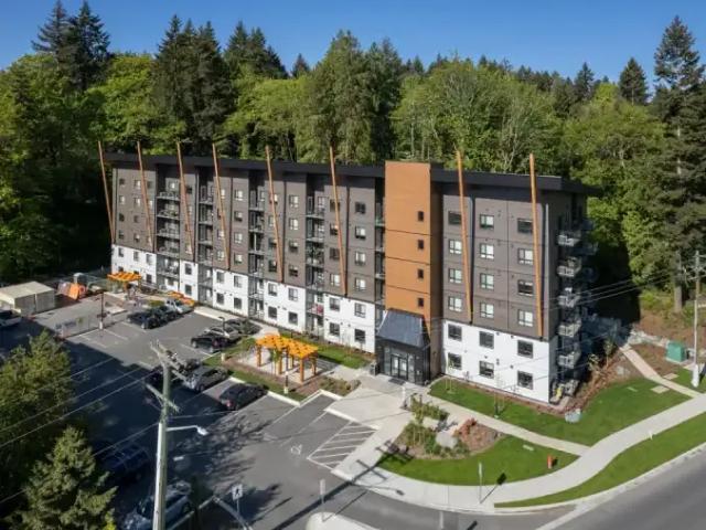 2 Bedroom Apartment Duncan BC LS102845470