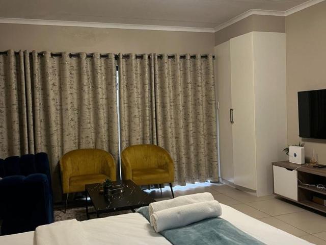 2 Bedroom Apartment Dainfern Dainfern 103358143