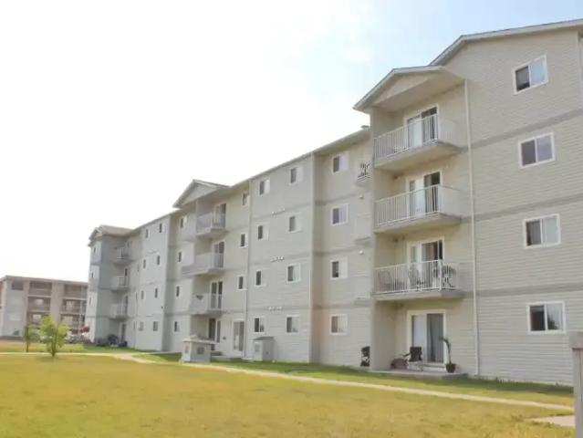 2 Bedroom Apartment Dawson Creek BC 99718219