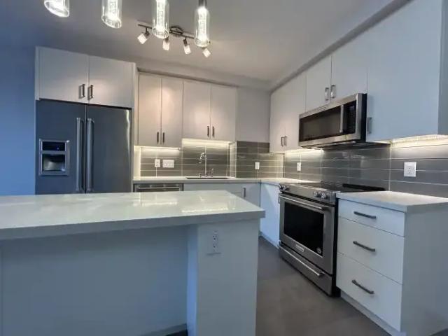 2 Bedroom Apartment Delta BC 102085779